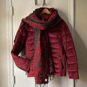 Beautiful MontanaCo Jacket